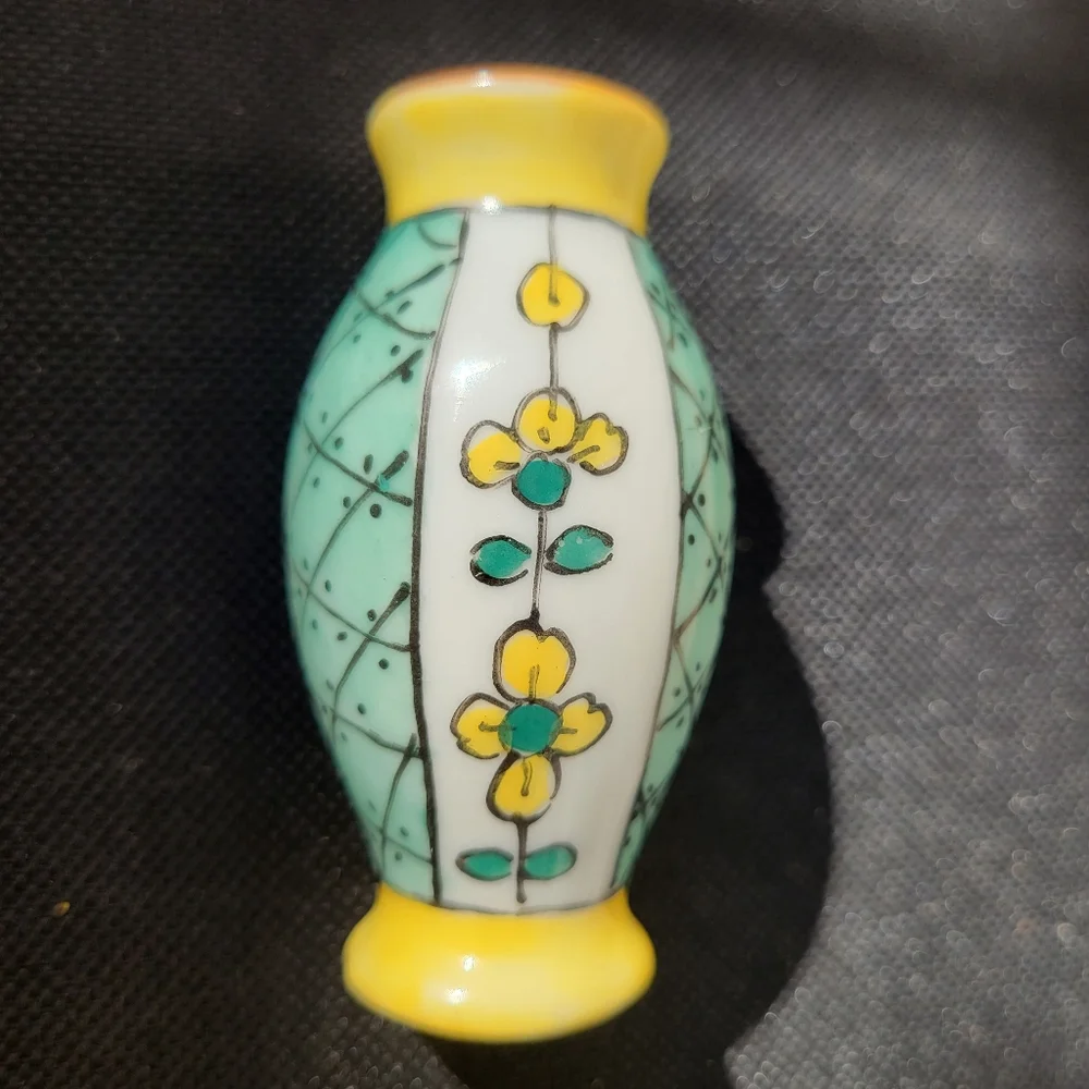 Limoges Vintage Mini Vase ~ Made in France ~ Pretty Green w/ Yellow Flowers